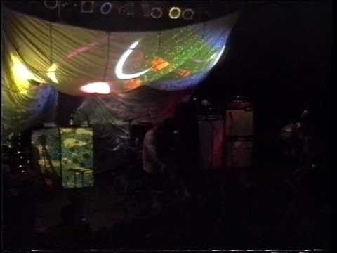 Kyuss - 20 - 50 Million Year Trip (Upside Down) Epic Version (Live Essen 1995)