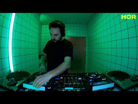 Ernestas Sadau / February 14 / 7pm-8pm