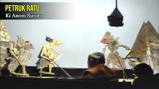 Download lagu Wayang Kulit Ki Anom Suroto - Petruk Dadi Ratu. Bt. Cak Kirun, Gareng Semarang, Lusi Brahman. mp3
