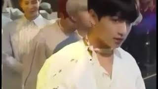 Download lagu BTS Jungkook Receiving Awards With IU! mp3 Download lagu BTS Jungkook Receiving Awards With IU! mp3