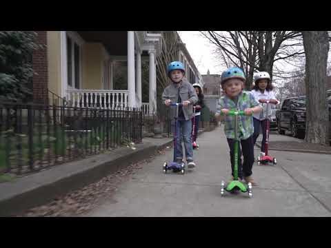 Самокат MICRO Maxi Deluxe LED розовый (MMD077)  (витринный)