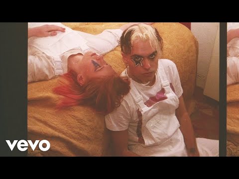 Keir, Fenne Lily - leave a light on