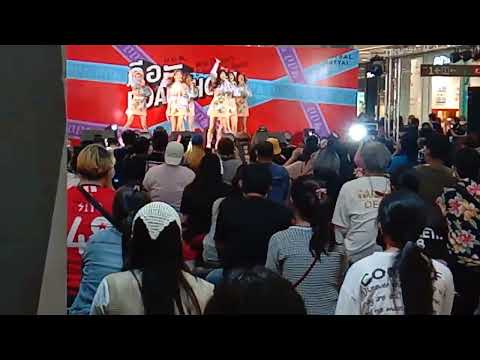 190222 - BNK48 sukida sukida sukida BNK48 [Roadshow Mini Concert & Group Hi-Touch เซ็นทรัล หาดใหญ่]