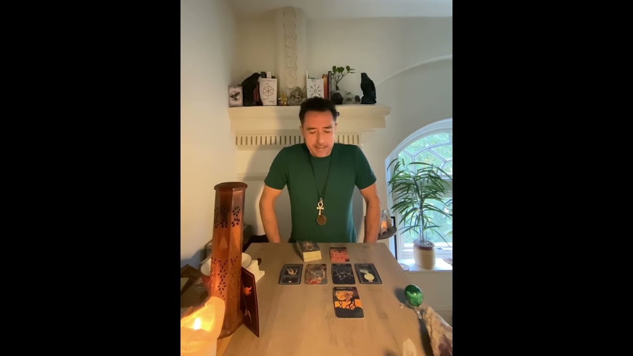 Libra ♎️ YOUR TASTES HAVE CHANGED- TIME TO SAY GOODBYE TO A LOT OF THINGS Tarot Reading October 2024