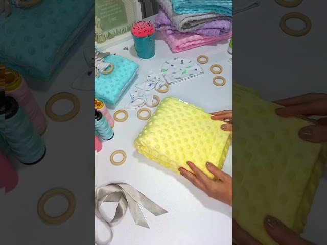 Vídeo relacionado con Get Trend Five Nights at Freddys Manta Polar Suave para Sofá o Cama 130x150cm, Manta Calentita para Niños, Adolescentes y Gamers, Regalo Original (Negro FNF)