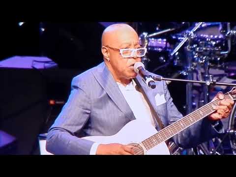 'The Legendary' Peabo Bryson - "Shape Of My Heart” Clip (LIVE) 'Mableton'