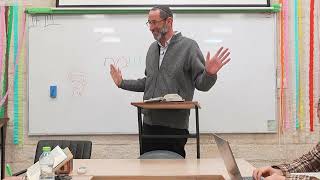 הרב נעם וידר | פורים | עמלק חמינאי והקשר בינהם (ישיבת ברכת יוסף - אלון מורה) - התמונה מוצגת ישירות מתוך אתר האינטרנט יוטיוב. זכויות היוצרים בתמונה שייכות ליוצרה. קישור קרדיט למקור התוכן נמצא בתוך דף הסרטון