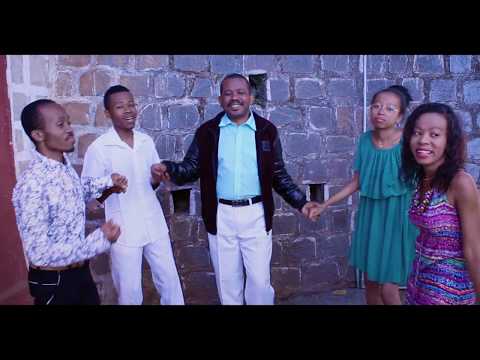 ASAN'ANDRIAMANITRA – PASTEUR EDOUARD'S PRAISE & Sham Emilio - Clip Malagasy Evangélique 2k19