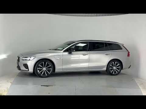 Volvo V60 T6 PHEV PLUS DARK AWD **FULL BLACK LEATH - Image 2