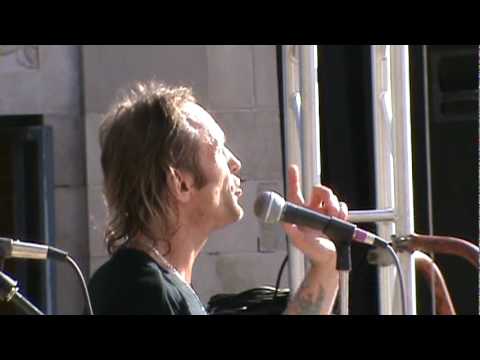 Jahn Ti Performs Reggae Salute Festival alongside Dub Gideon Band