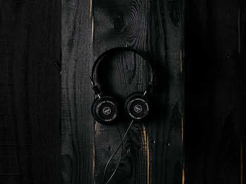 Royal Musiq ft 2woBunnies & Djy Biza - Khuphuka Madafaka (Official Audio)