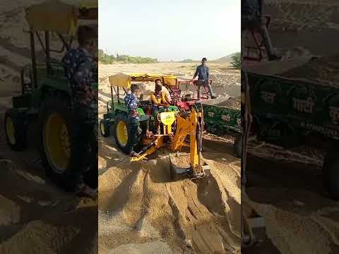ट्रैक्टर को जेसीबी मशीन बनाया🚜