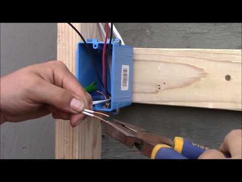 How to wire a 3-way switch/4-way switch system