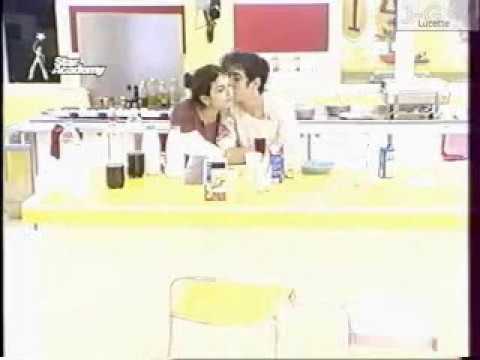 23/11/2004 Concours de bisous Greg, Lucie et Hoda