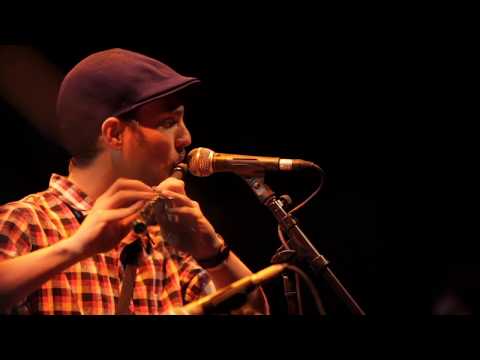 Bondesom - Blackbird (versão) - ao vivo Circo Voador