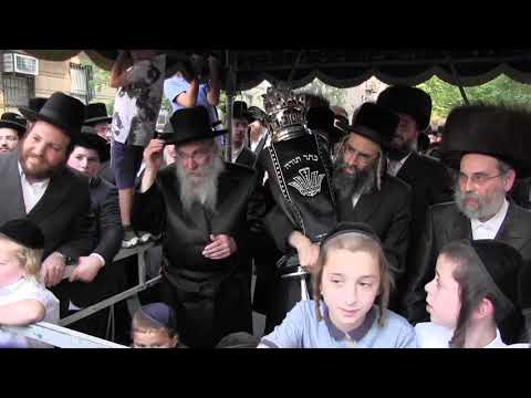 Hachnosas Sefer Torah Donated by Meir & Rozy Horowitz