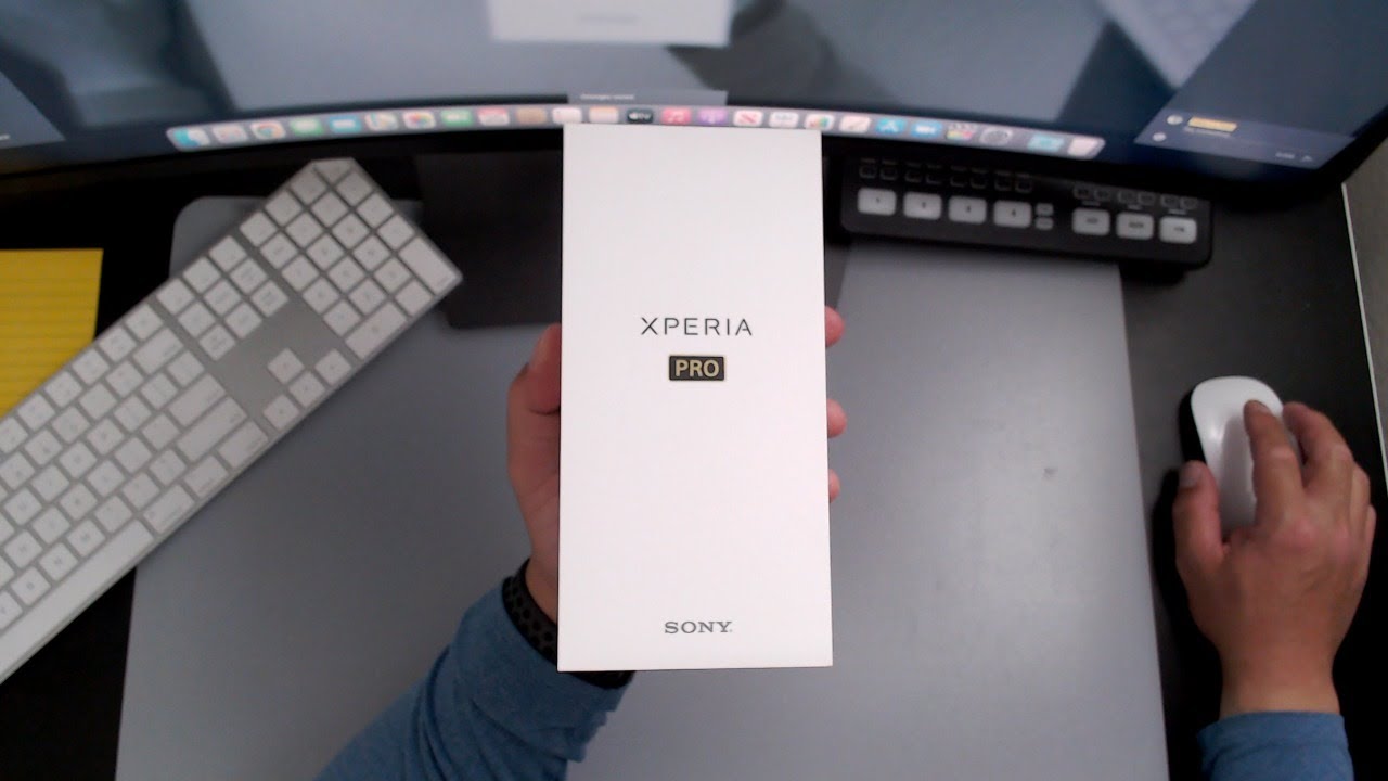 Sony Xperia Pro Unboxing