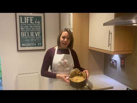 Karydopita - A delicious Greek Walnut Cake!