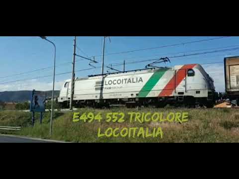 Spettacolare partenza di un treno merci con locomotiva e494 552 TRICOLORE,super sound,Sestri Levante