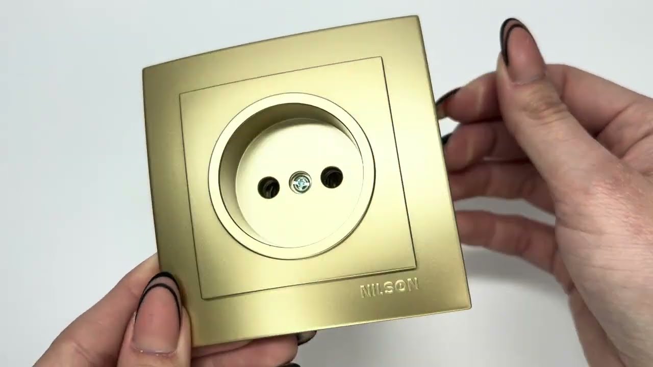 Розетка одинарная б/з NILSON Touran Золото 24151015