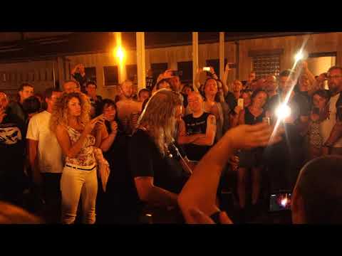 NEW MODEL ARMY Justin Sullivan Vagabonds (outside the concert hall) 2 August 2018 Arlon@philgood221