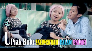 Download lagu SALINGKUAH DALAM BALAKI ~ UPIAK BULU ~ LAGU KOCAK MINANG ||  Video Music APH Management mp3
