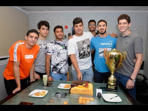 أبطال العالم لليد يحتفلون بالأغاني الشعبية وعمرو دياب في تكريم «الوطن»