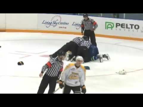 Zach Russell vs Arthur Miller