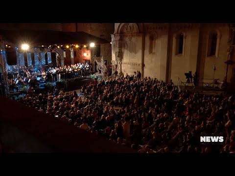 CMC NEWS 23.8.2022. - Mia Negovetić, Dušan Šarac, Vanja i Nešvil Funk, Akvarel