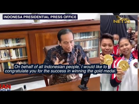 Indonesia's Widodo congratulates badminton gold medalists