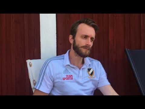 Sommarsnack med herrlagets coach Johan Runeson