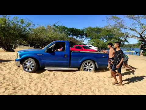 Desatolando a F250 Briga longa da areia #shorts
