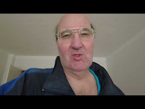 MongoTV_8831 - MIN GÅTUR - Del 6 - Henter Pakke Med Tegneserier og Cykler til LIDL