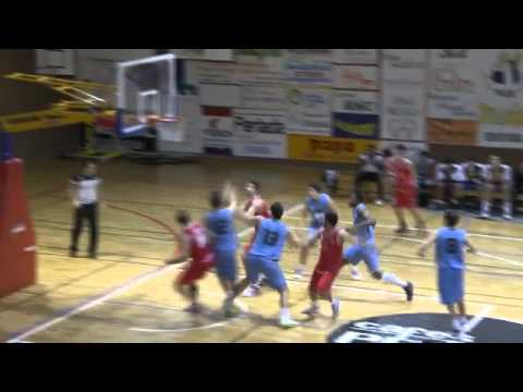 DEPORTES O CB Chantada caeu por 5 puntos nun derbi moi igualado 18 12 2012