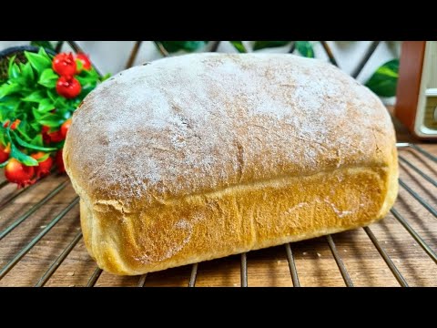 Crispy Outside, Pillowy Inside: Homemade Sandwich Bread with a Steam-Baking Trick