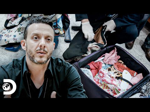 Policial sul-africana é presa por narcotráfico | Aeroporto - Área Restrita | Discovery Brasil