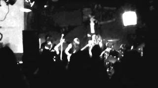 Orkus - Verdugos del Infierno (en vivo  bar cenicero 10/01/2014 )