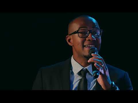 Jesus é melhor (I'd rather have Jesus)