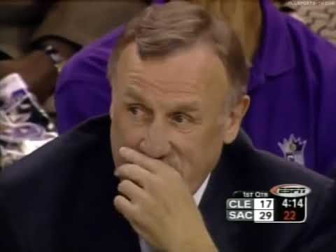 Cleveland Cavaliers - Sacramento King's -- 29 octobre 2003 -- 1er Match en carrière de LeBron James