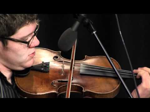 Folk Alley Sessions - David Bromberg performing "Tongue"