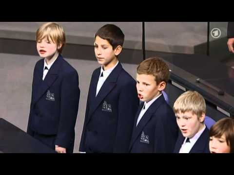 Regensburger Domspatzen - Dextera Domini (Josef G. Rheinberger)