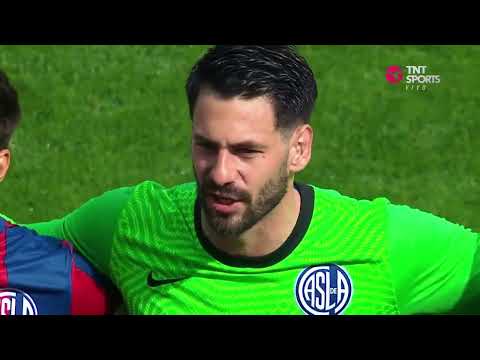 Recibimiento de la Gloriosa, hinchada de San Lorenzo en el clásico ante Huracán.
