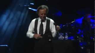 Julio Iglesias - Mammy Blue (Barcelona 4-7-2012) HD