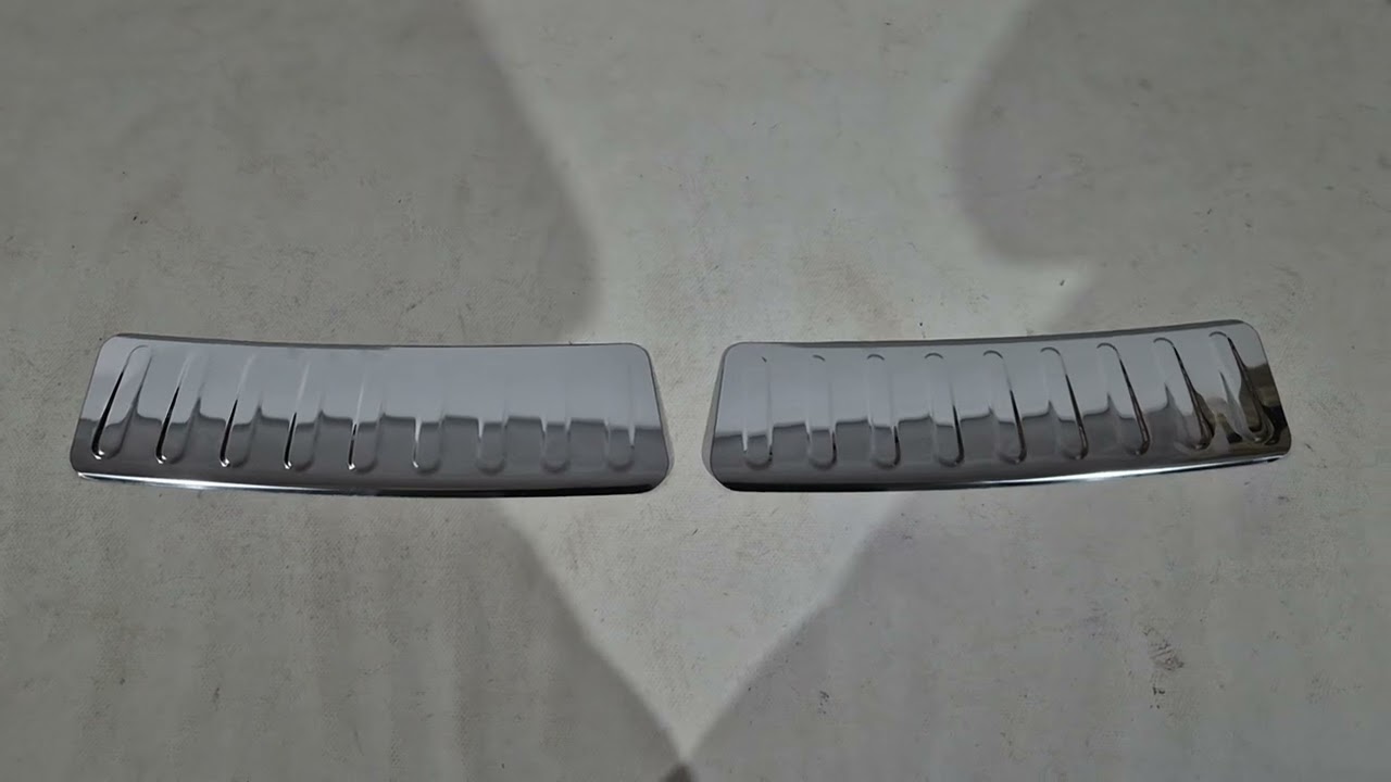 Renault Sandero 2007-2013 рр. Накладка на задній бампер Carmos V2 (нерж) Video 1