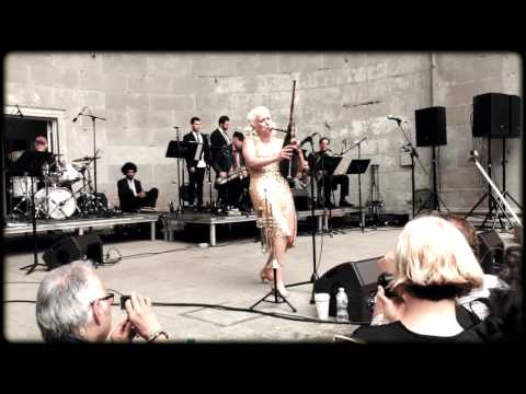 Gunhild Carling & Swingadelic, "BagPipe Blues" New York, Central Park.