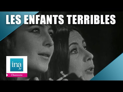 Les Enfants Terribles "Le poète et la rose" (live officiel) | Archive INA