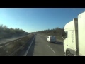 Pkw Bramst LKW Aus Und Gibt Dann Gas
