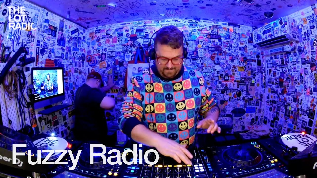 Fuzzy Radio - TheLotRadio 11-11-2024