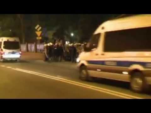 Śmierć kibica w KNUROWIE W RUCH POSZŁY KAMIENIE,  PETARDY I KOKTAJLE  MOŁOTOWA!!!