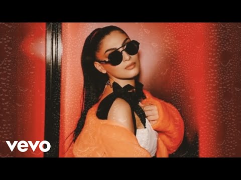 Eleni C - Love Me Hate Me